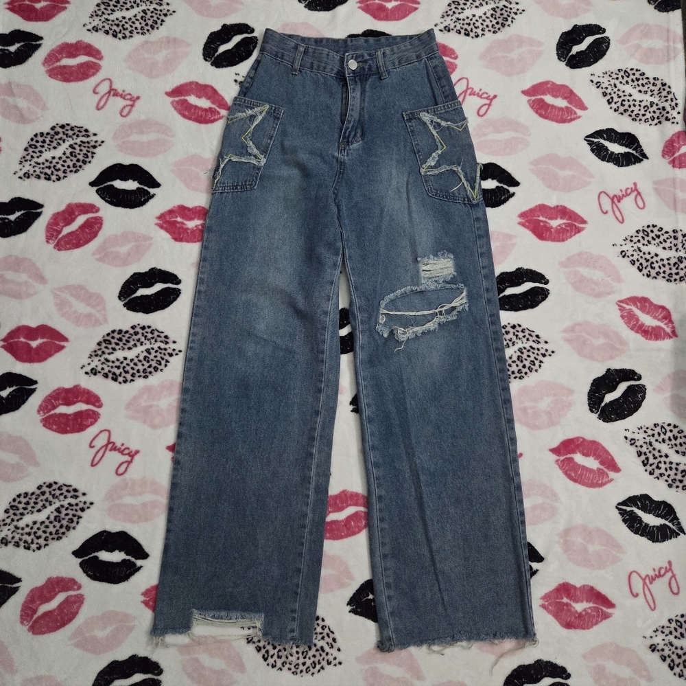 Baggy Blue Jeans With Star Desing On Pockets